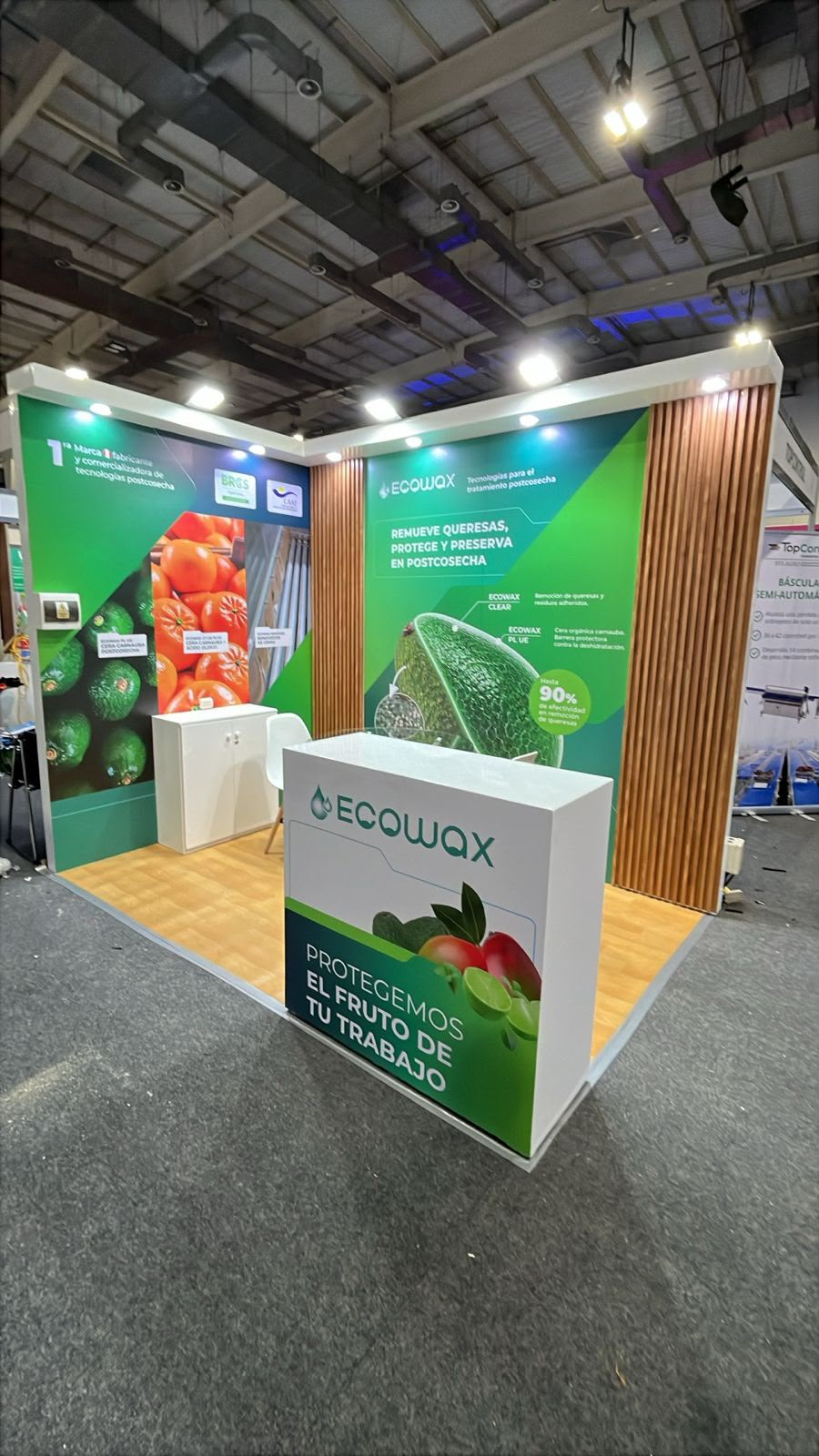 Implementación de stand Ecowax para evento